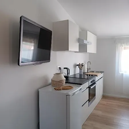 Apartman Dona Apartament *